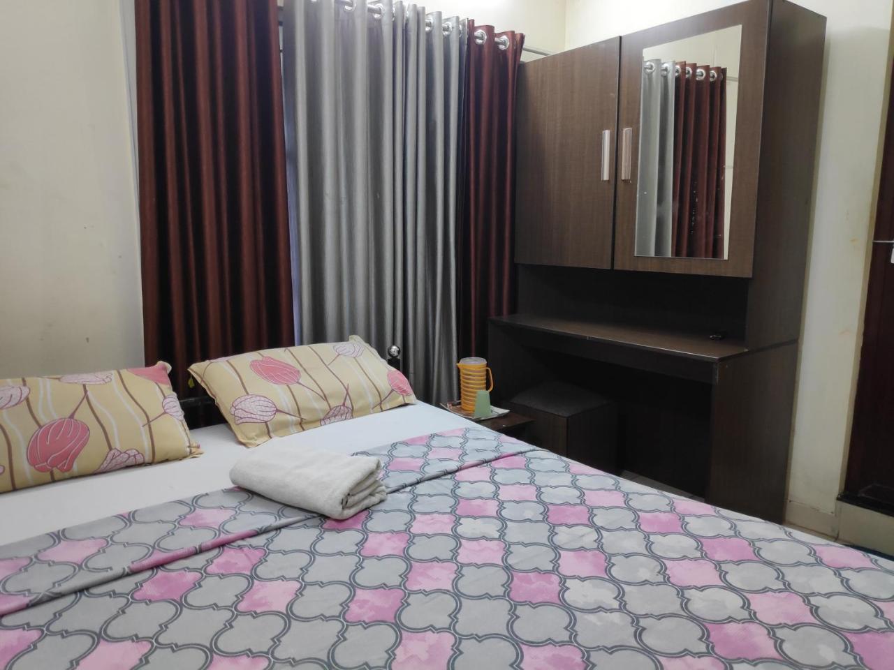 Hotel Silver Space Ernakulam Exterior photo