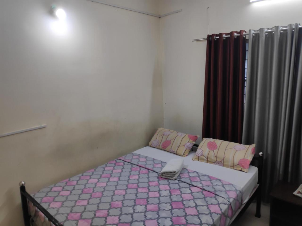Hotel Silver Space Ernakulam Exterior photo